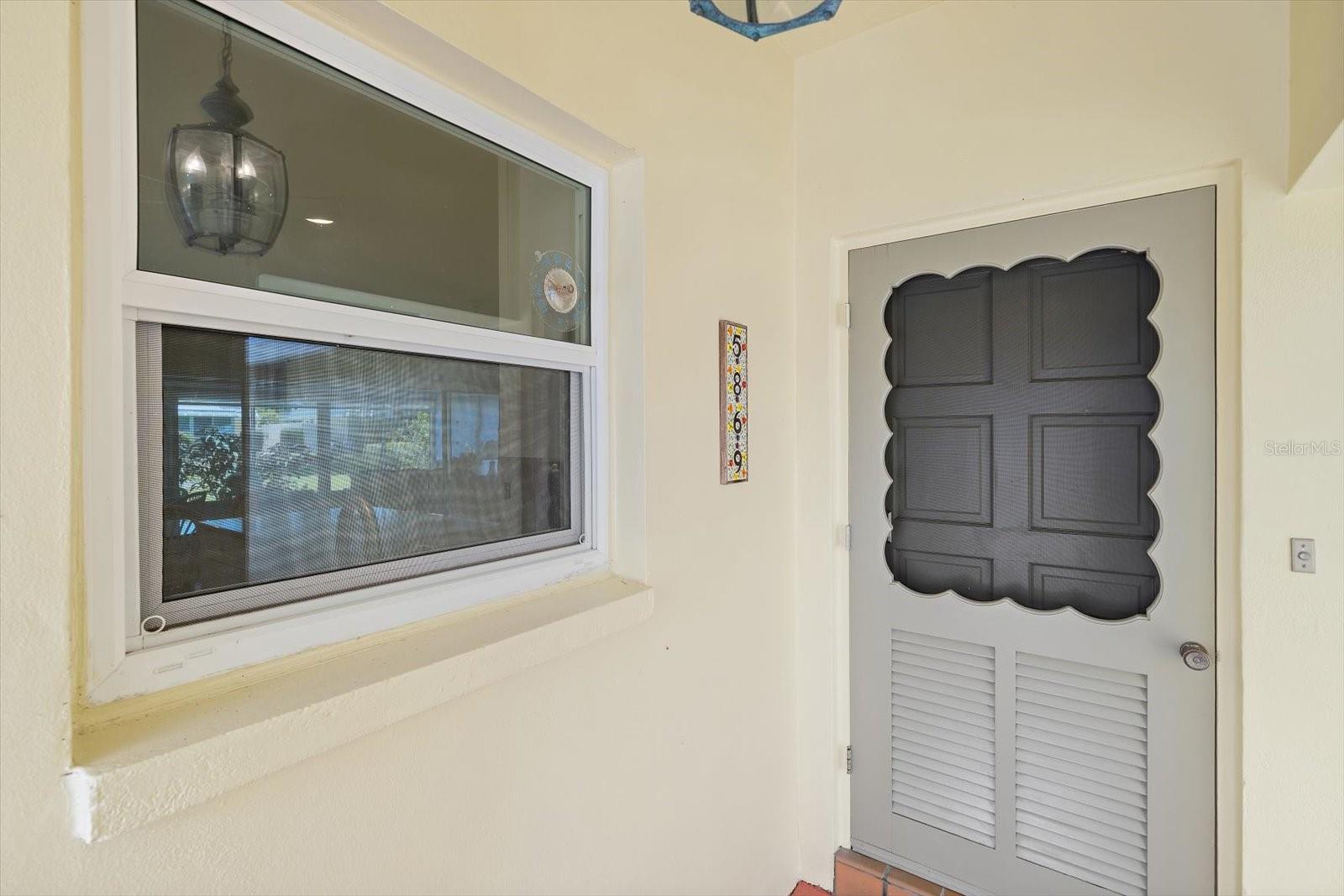 Image 3 of 29 For 5869 Tidewood Avenue 7