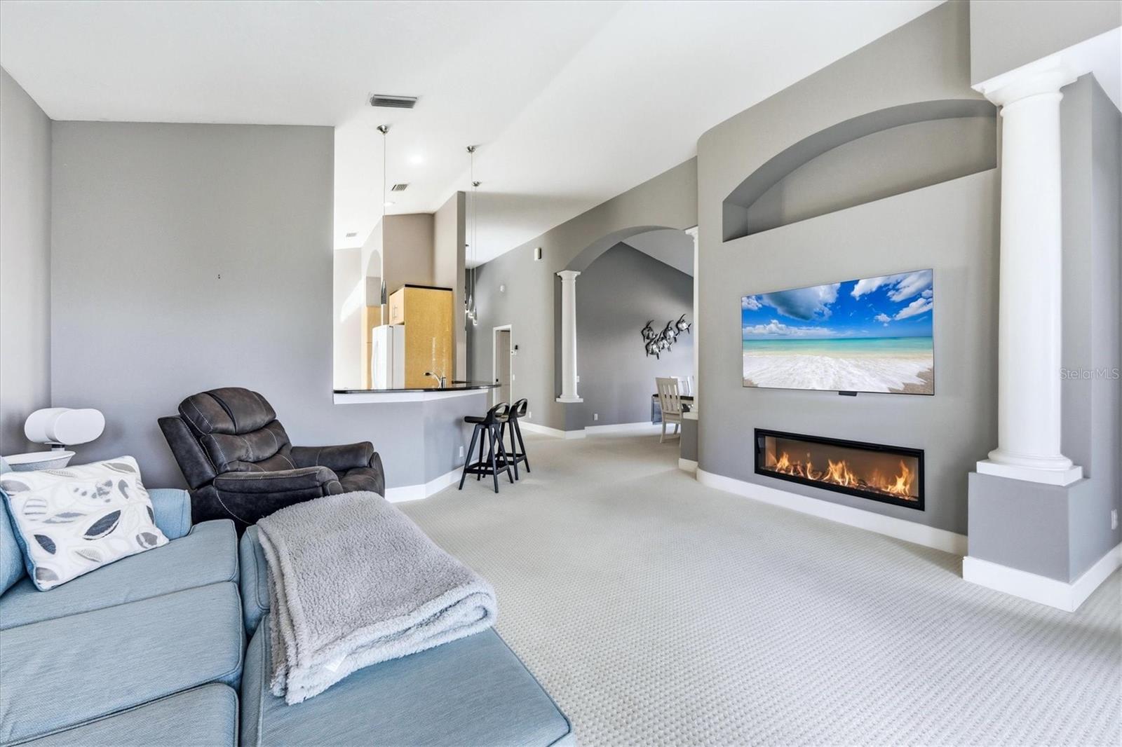 Image 12 of 57 For 7131 Kensington Court