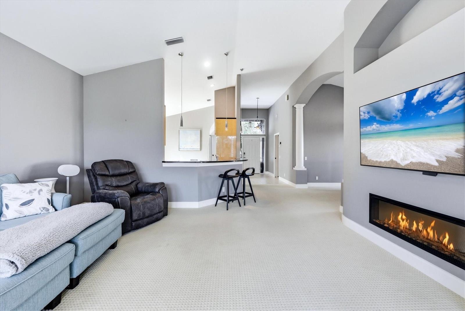 Image 8 of 57 For 7131 Kensington Court