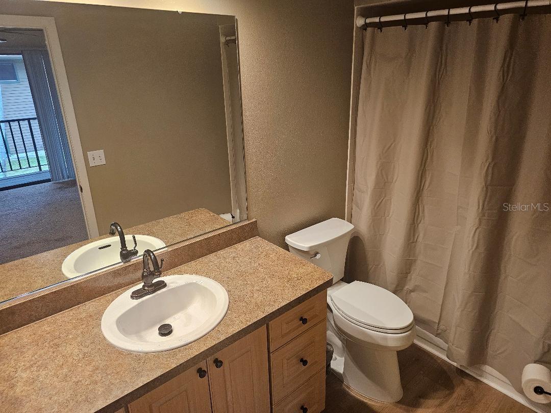Image 12 of 19 For 956 Sunridge Drive H2