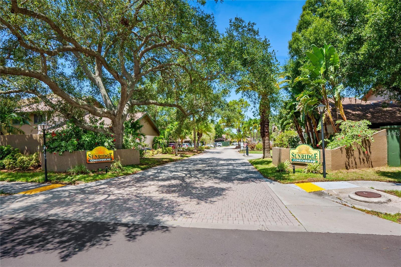 Image 2 of 19 For 956 Sunridge Drive H2