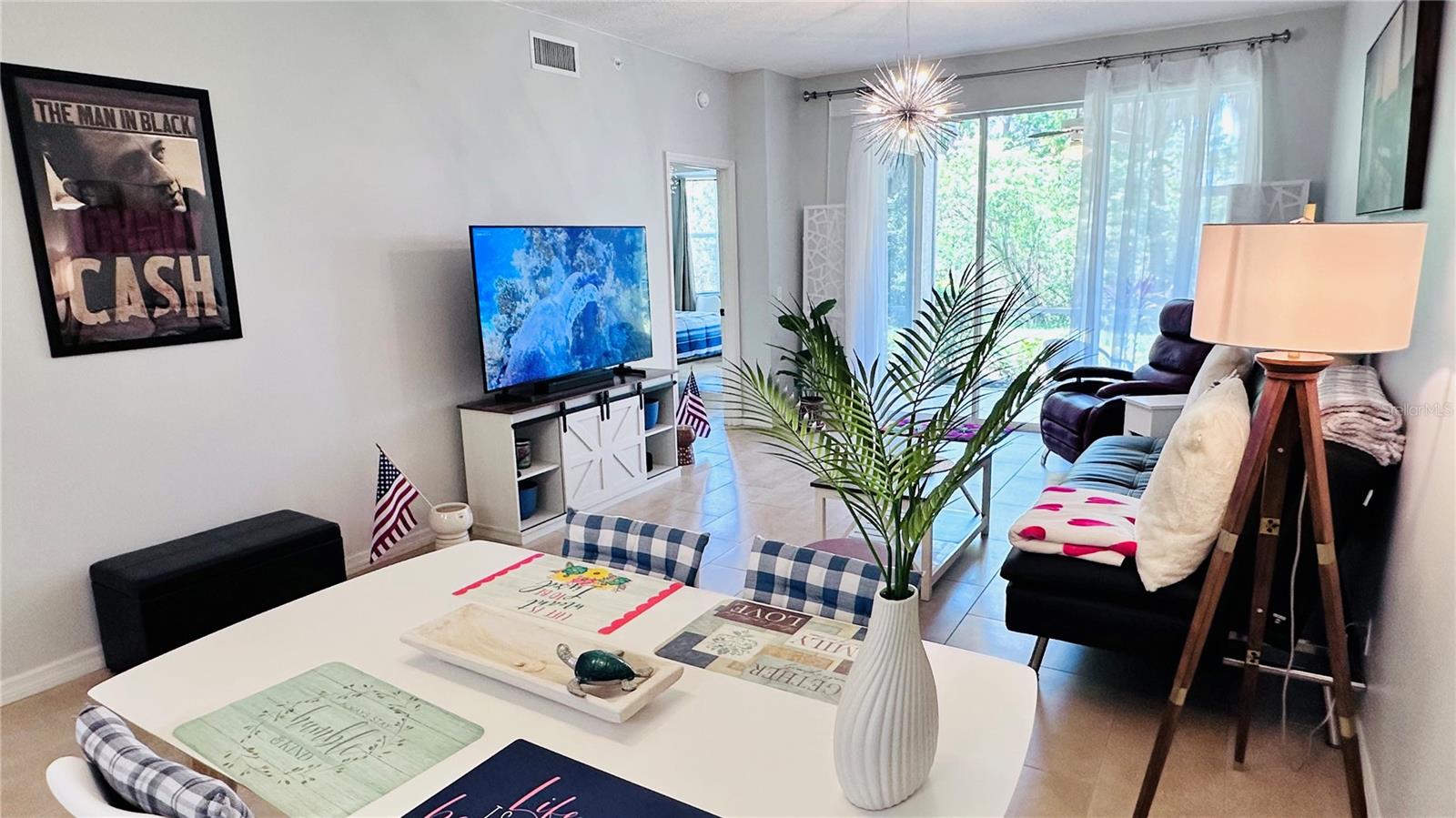 Image 4 of 23 For 4640 Tower Hill Lane 2315