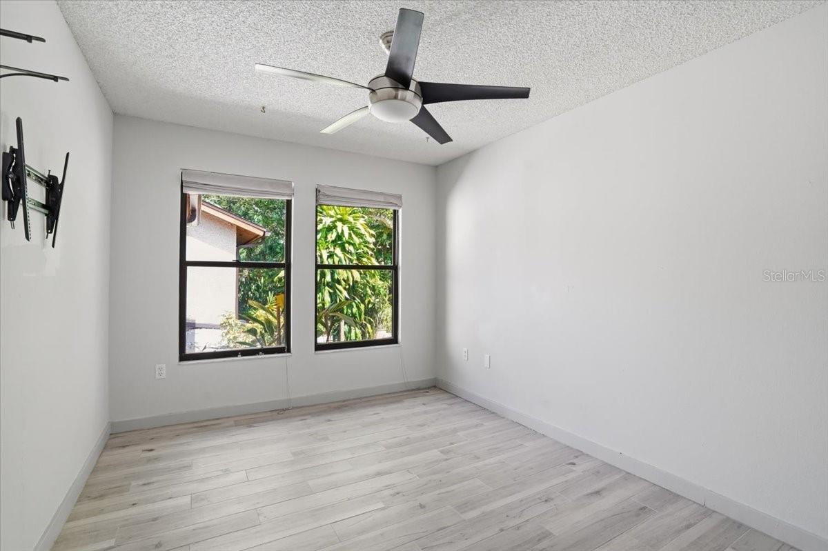 Image 25 of 65 For 7522 4th Avenue W