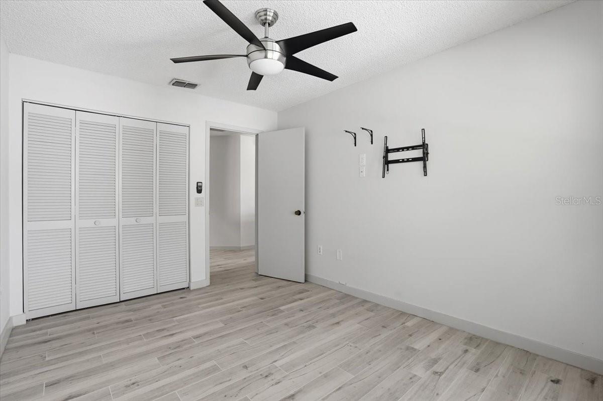 Image 26 of 65 For 7522 4th Avenue W
