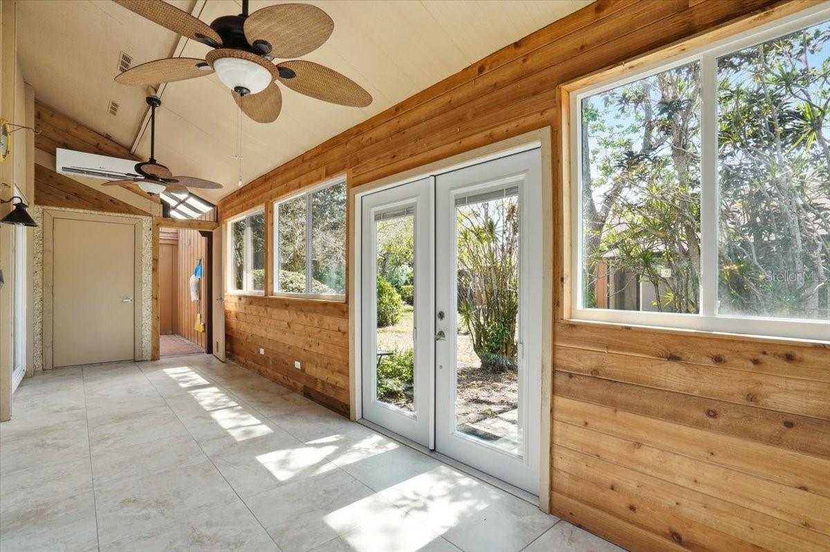 Image 33 of 65 For 7522 4th Avenue W