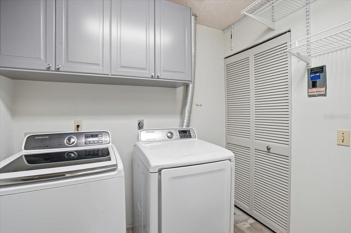 Image 36 of 65 For 7522 4th Avenue W