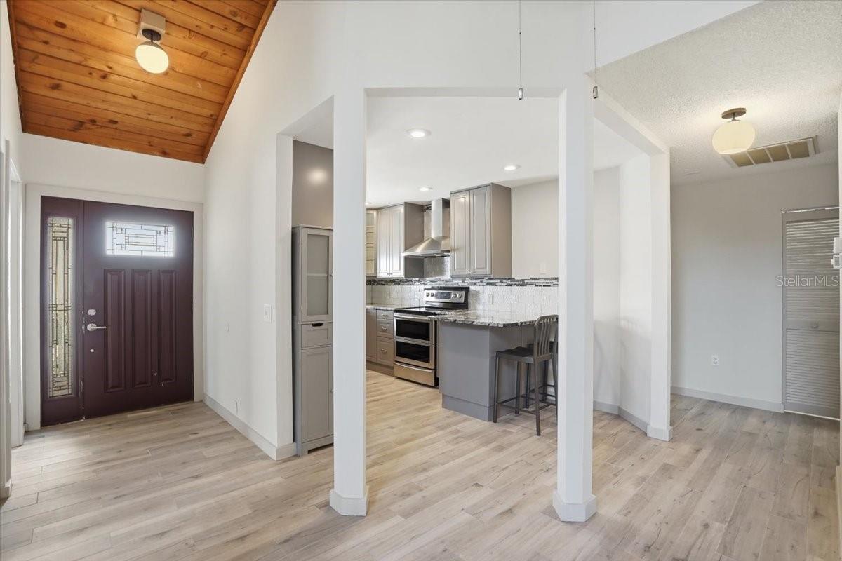 Image 7 of 65 For 7522 4th Avenue W