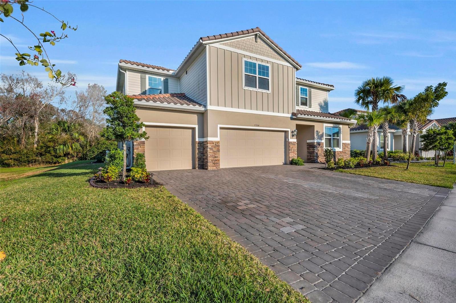Image 11 of 76 For 7284 Great Egret Boulevard