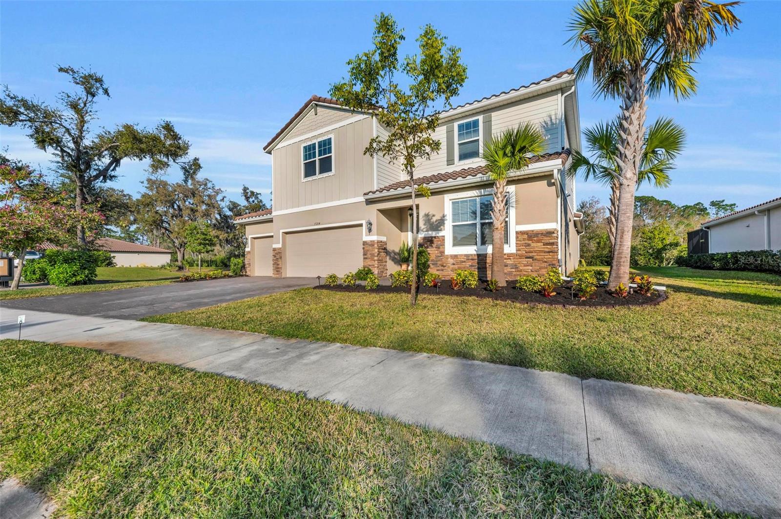 Image 13 of 76 For 7284 Great Egret Boulevard