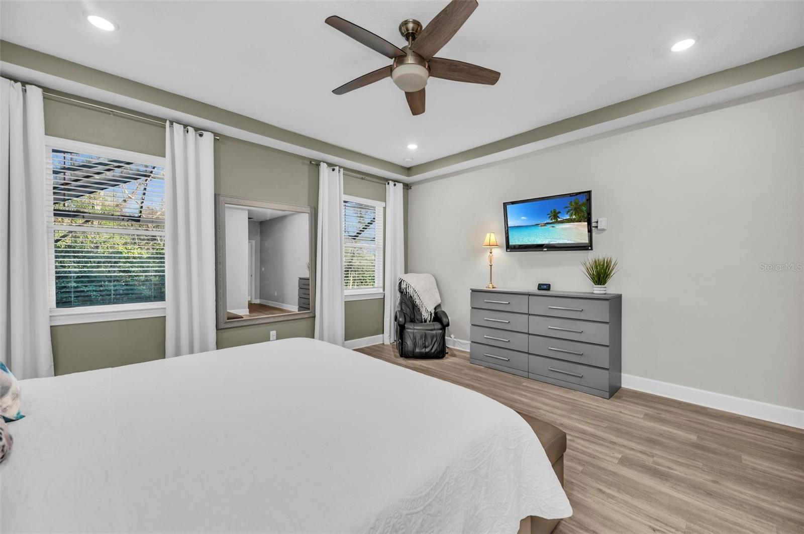 Image 33 of 76 For 7284 Great Egret Boulevard