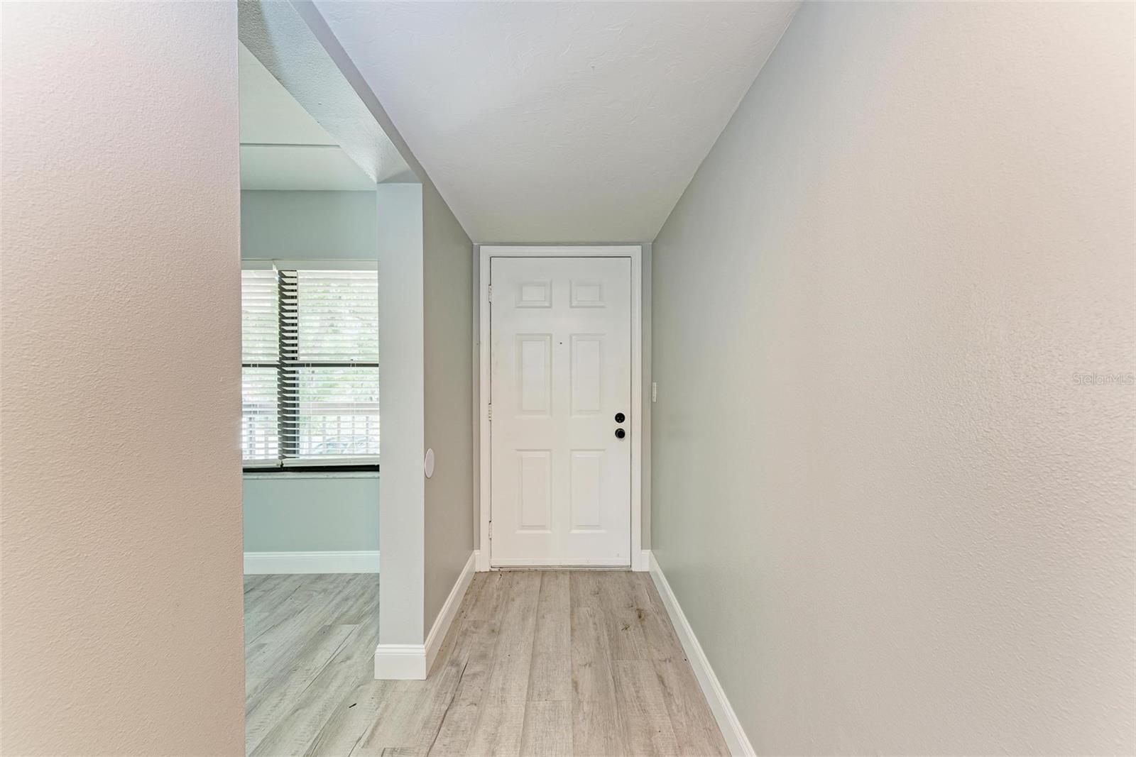 Image 2 of 54 For 515 30th Avenue W H201