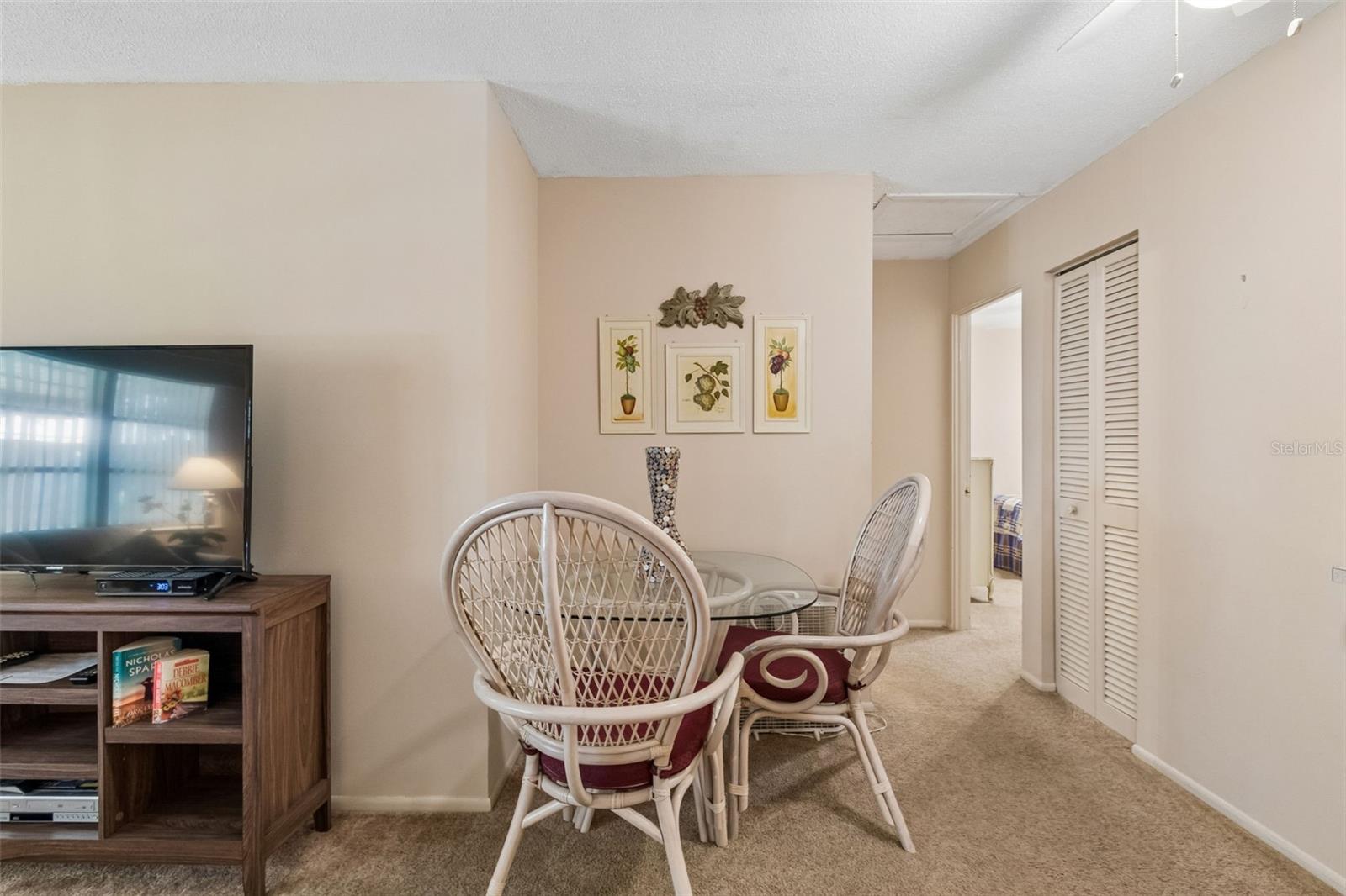 Image 14 of 55 For 6072 Arlene Way