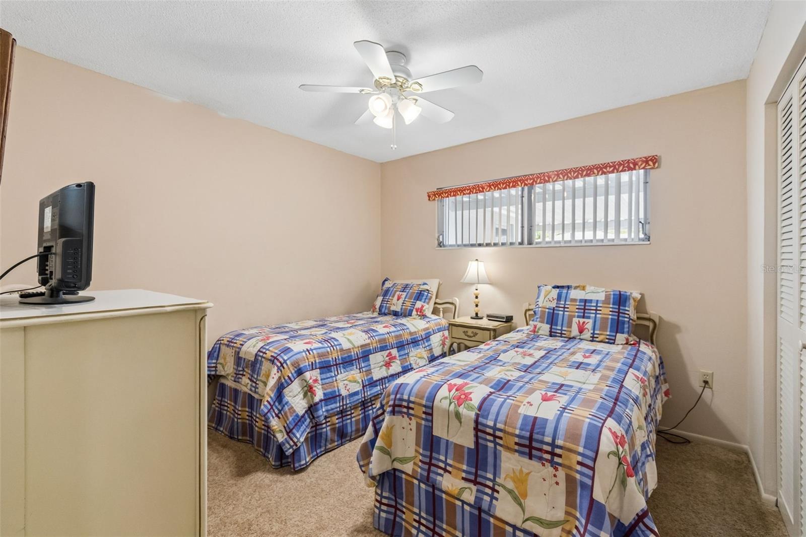 Image 23 of 55 For 6072 Arlene Way