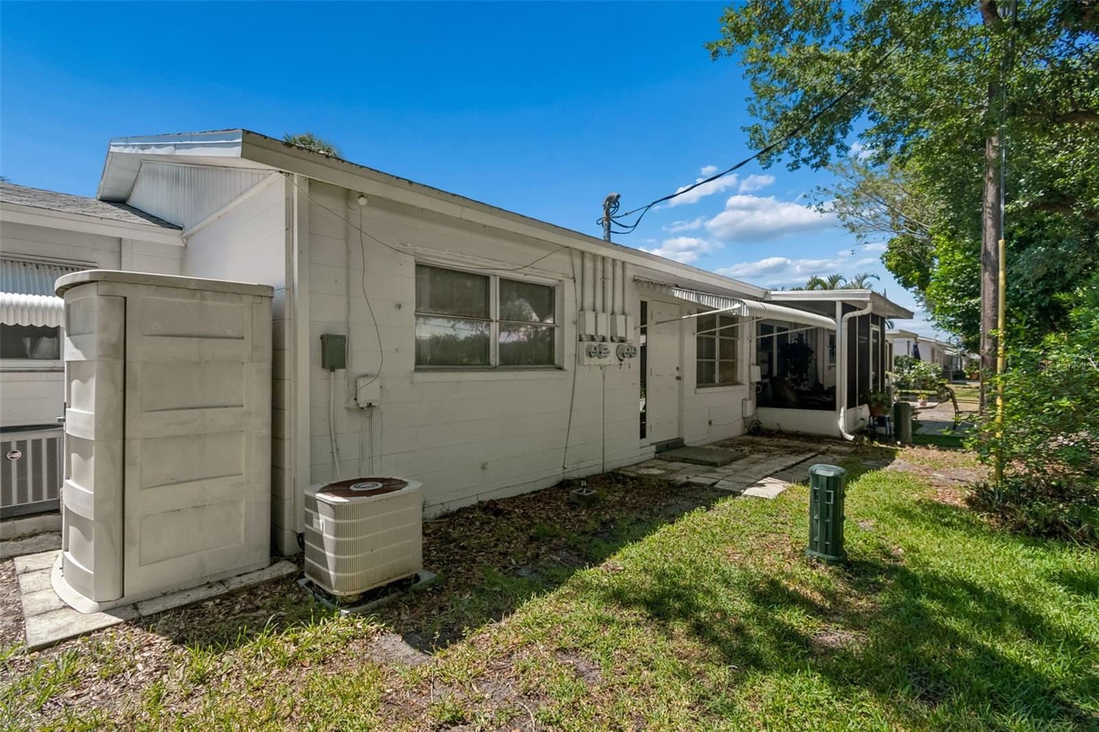 Image 25 of 55 For 6072 Arlene Way