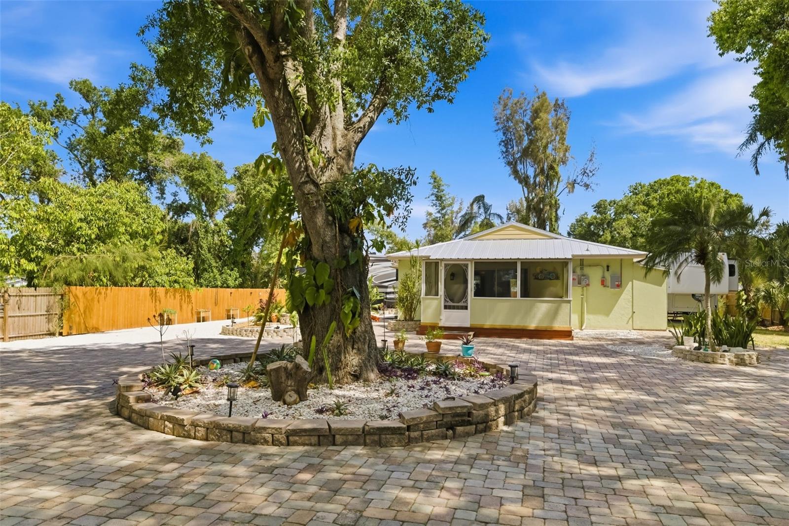 Details for 2549 19th Street, SARASOTA, FL 34234