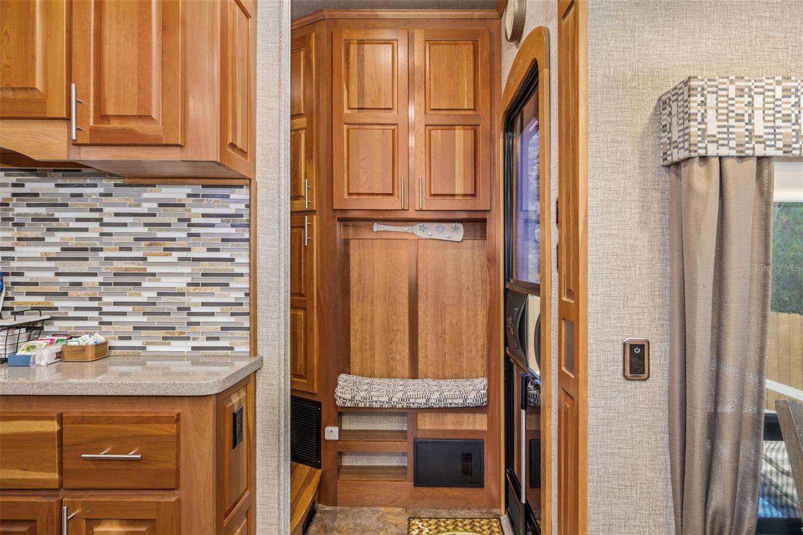 Image 38 of 58 For 2549 19th Street