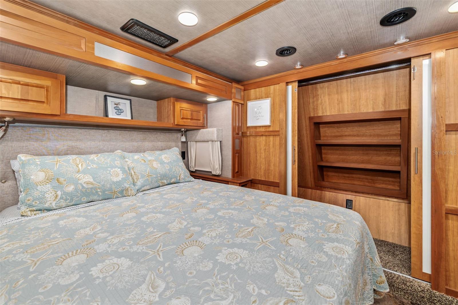 Image 40 of 58 For 2549 19th Street