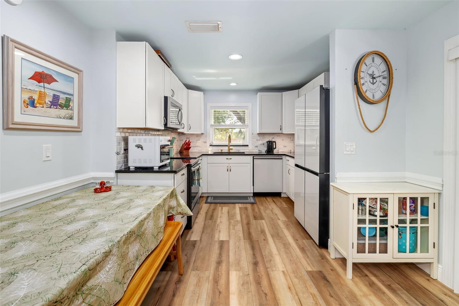 Image 6 of 58 For 2549 19th Street
