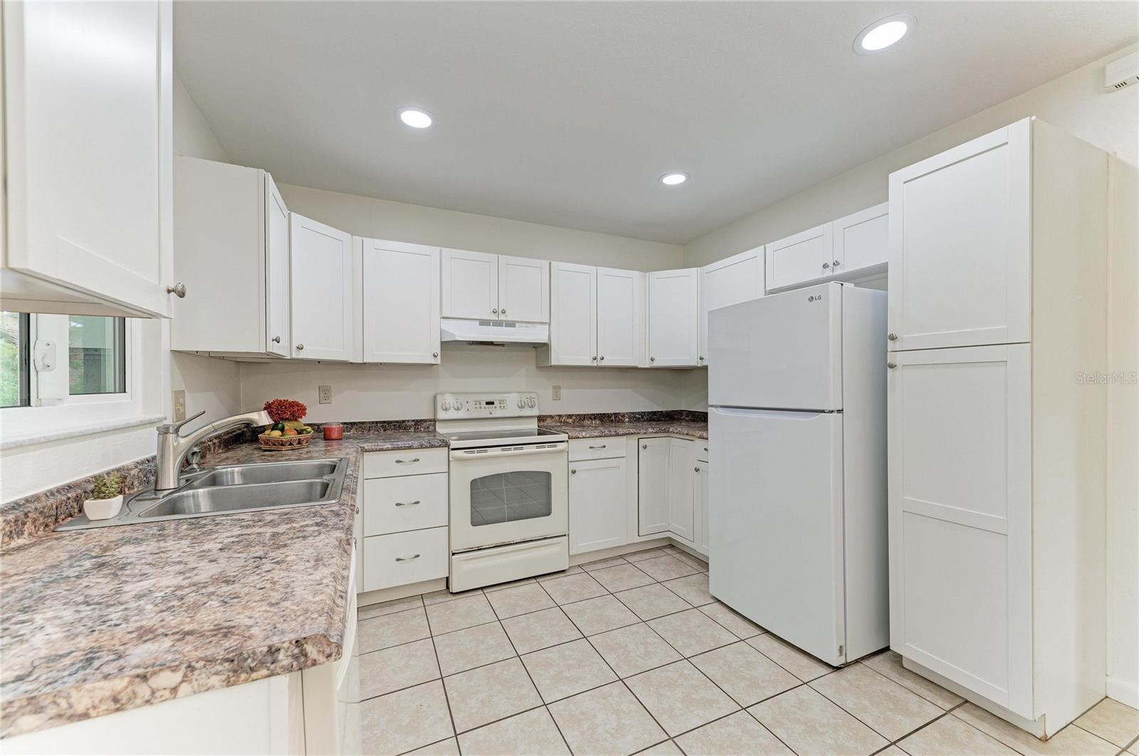Image 11 of 55 For 1211 Cypress Avenue