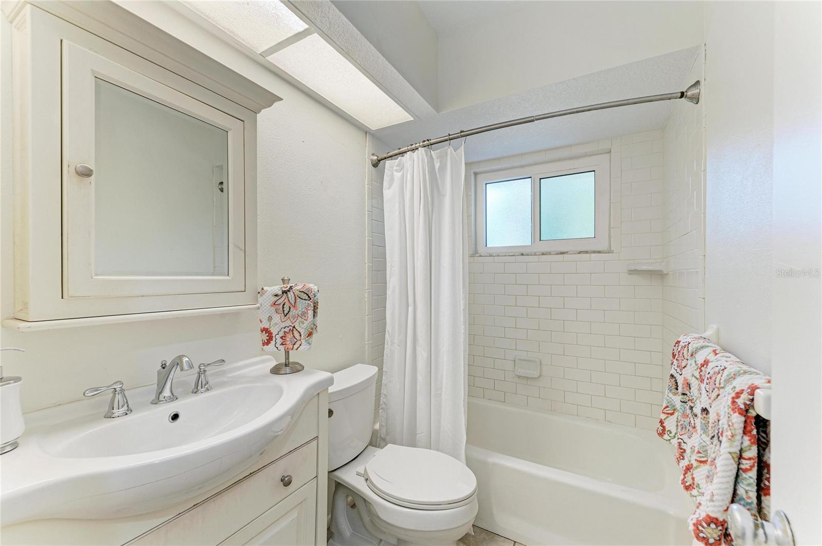 Image 14 of 55 For 1211 Cypress Avenue