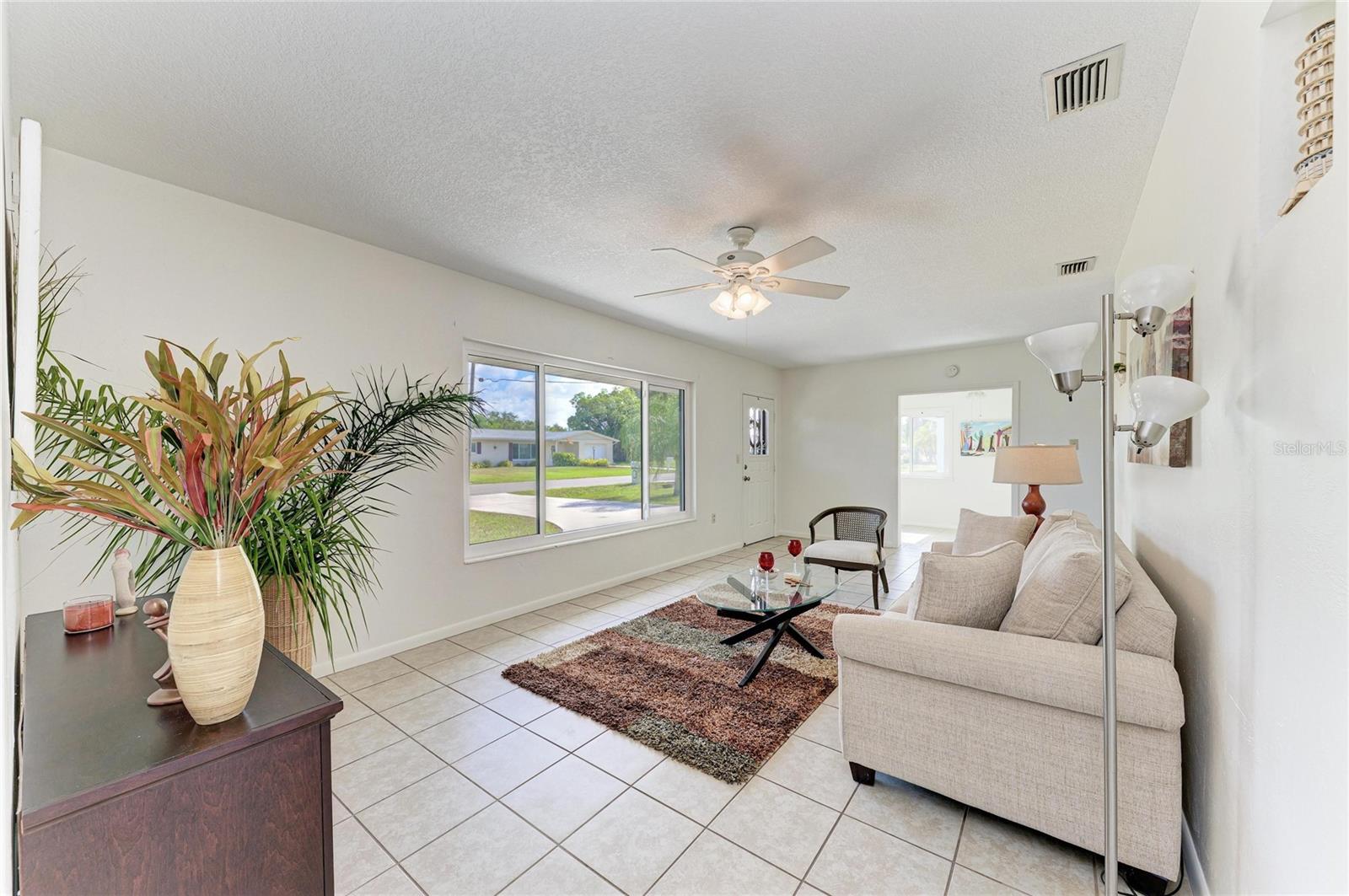 Image 5 of 55 For 1211 Cypress Avenue