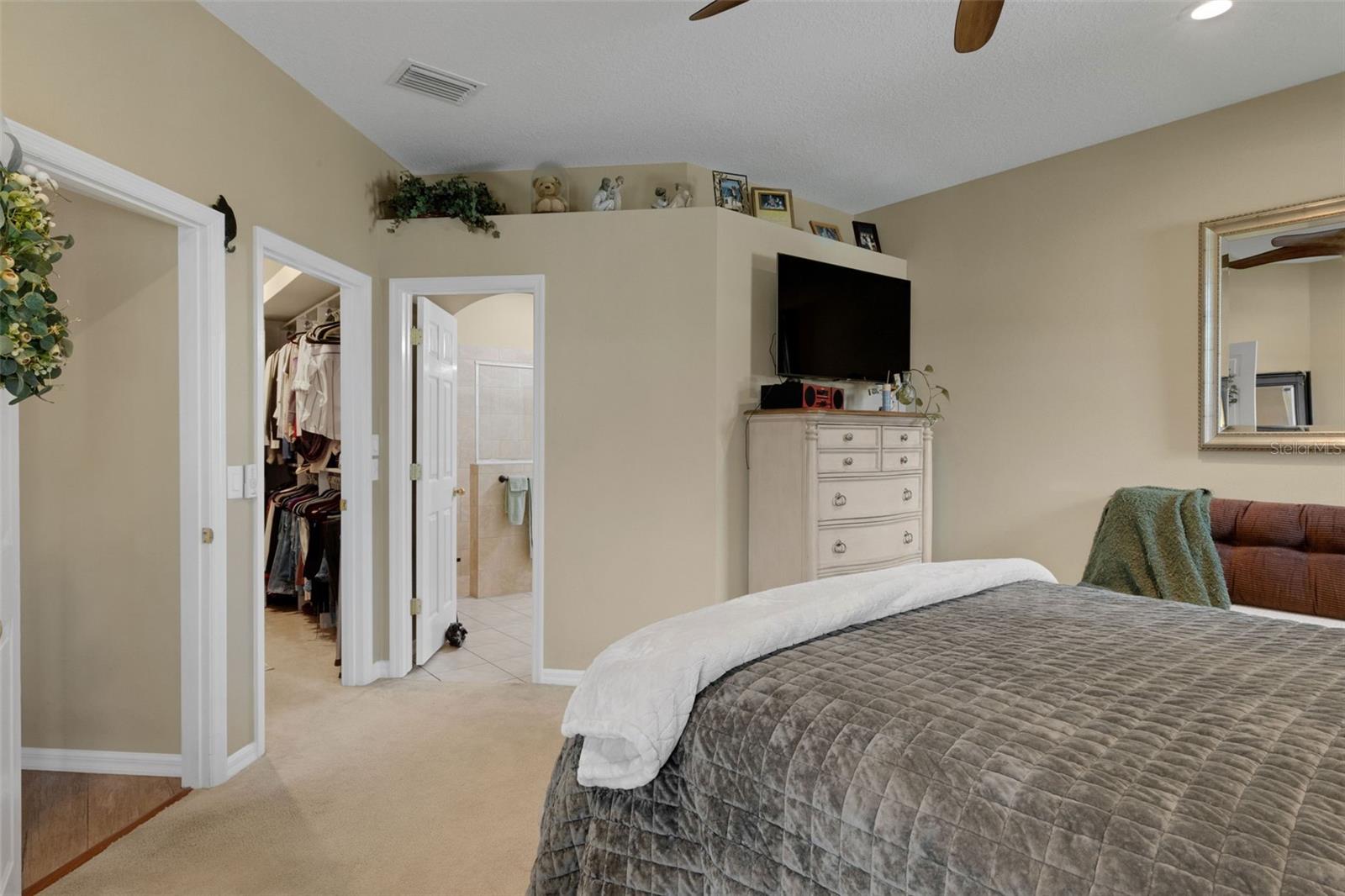 Image 24 of 43 For 6242 Blue Runner Court