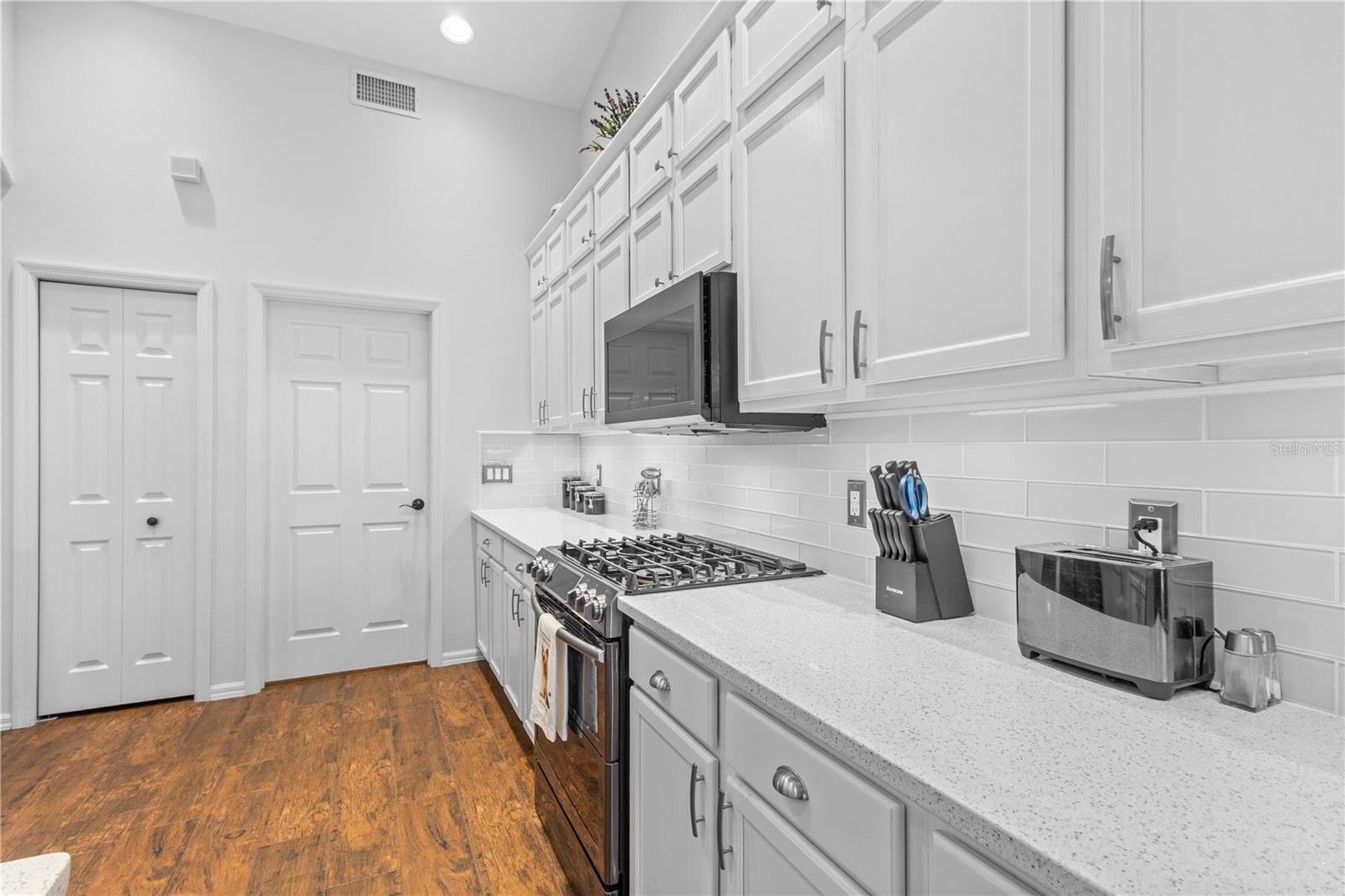 Image 15 of 57 For 10921 Bluestem Circle