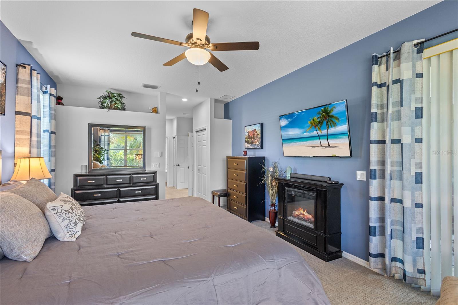 Image 23 of 57 For 10921 Bluestem Circle