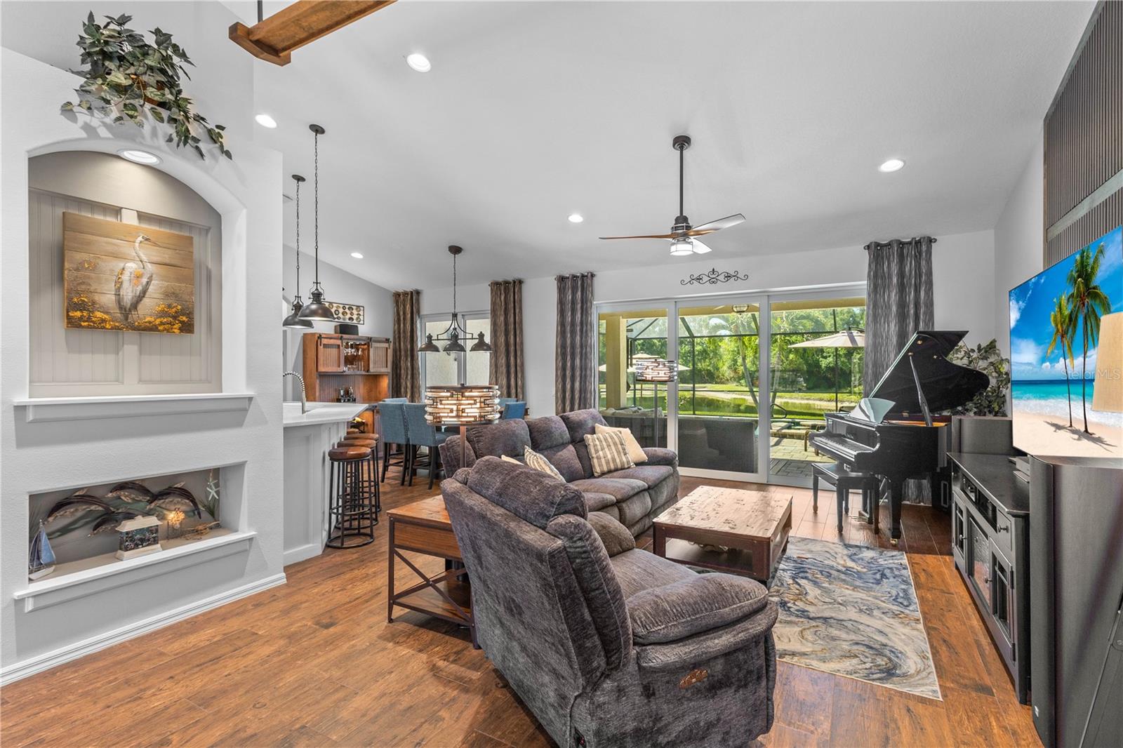 Image 5 of 57 For 10921 Bluestem Circle
