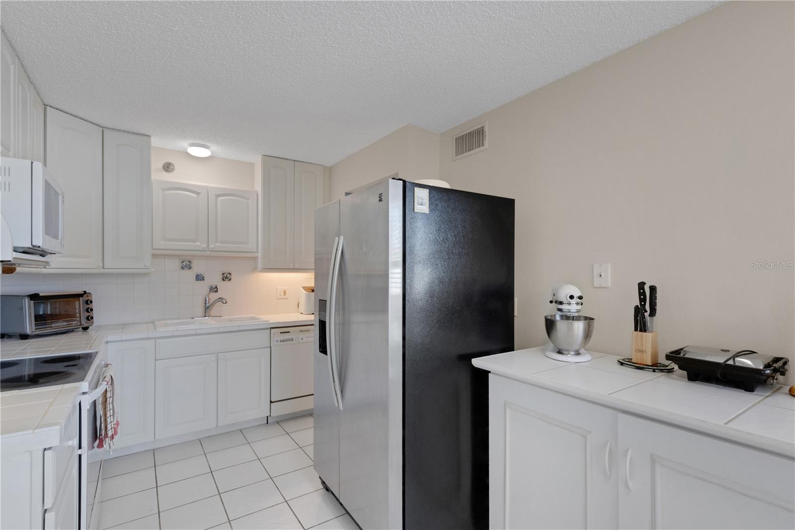 Image 12 of 38 For 4480 Fairways Boulevard 208