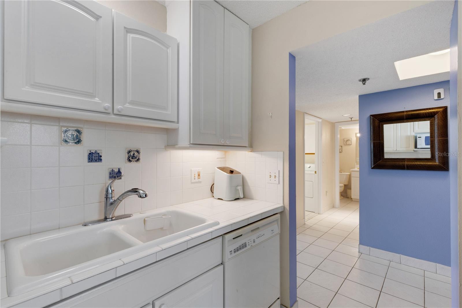 Image 13 of 38 For 4480 Fairways Boulevard 208