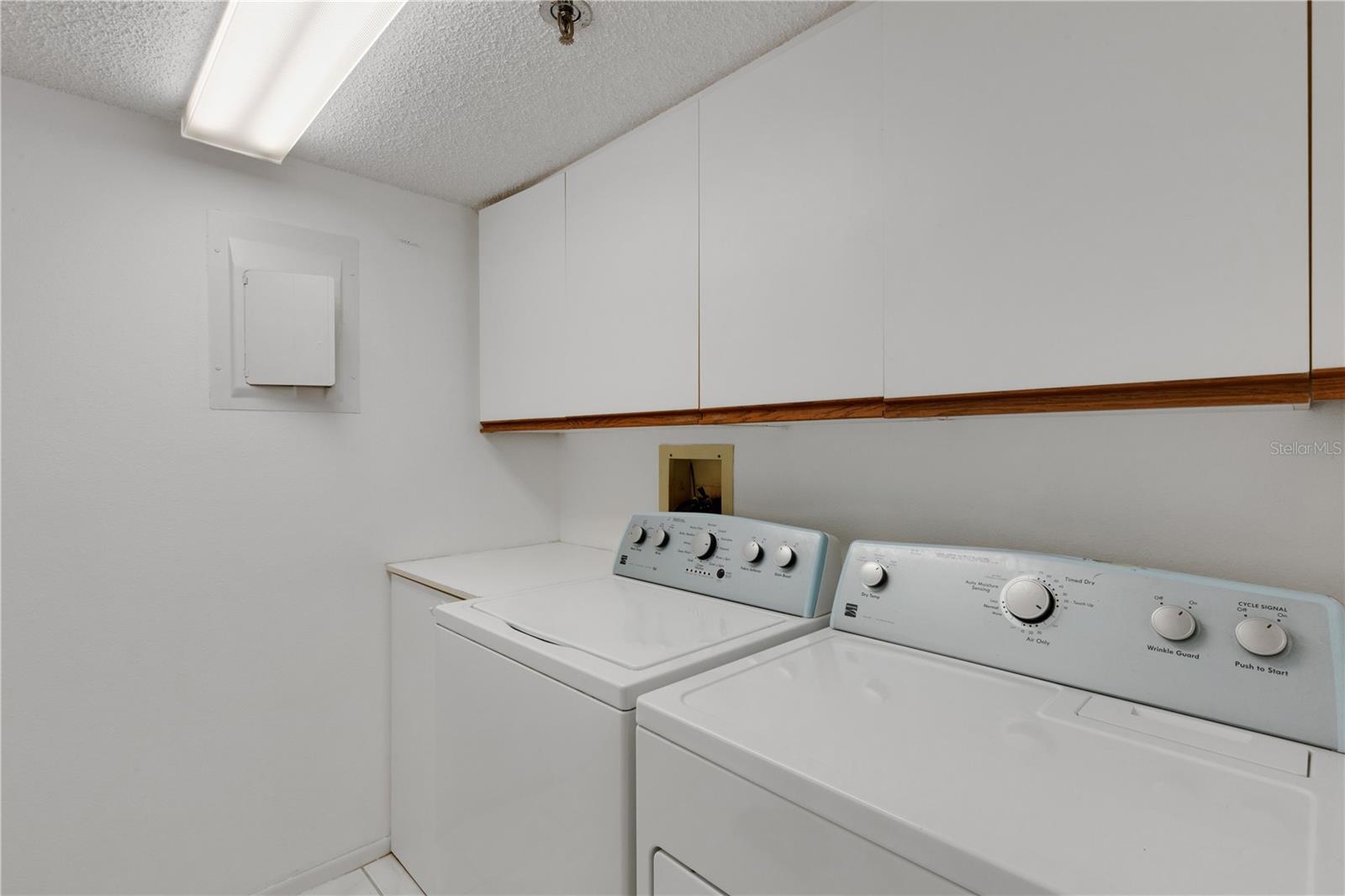 Image 31 of 38 For 4480 Fairways Boulevard 208