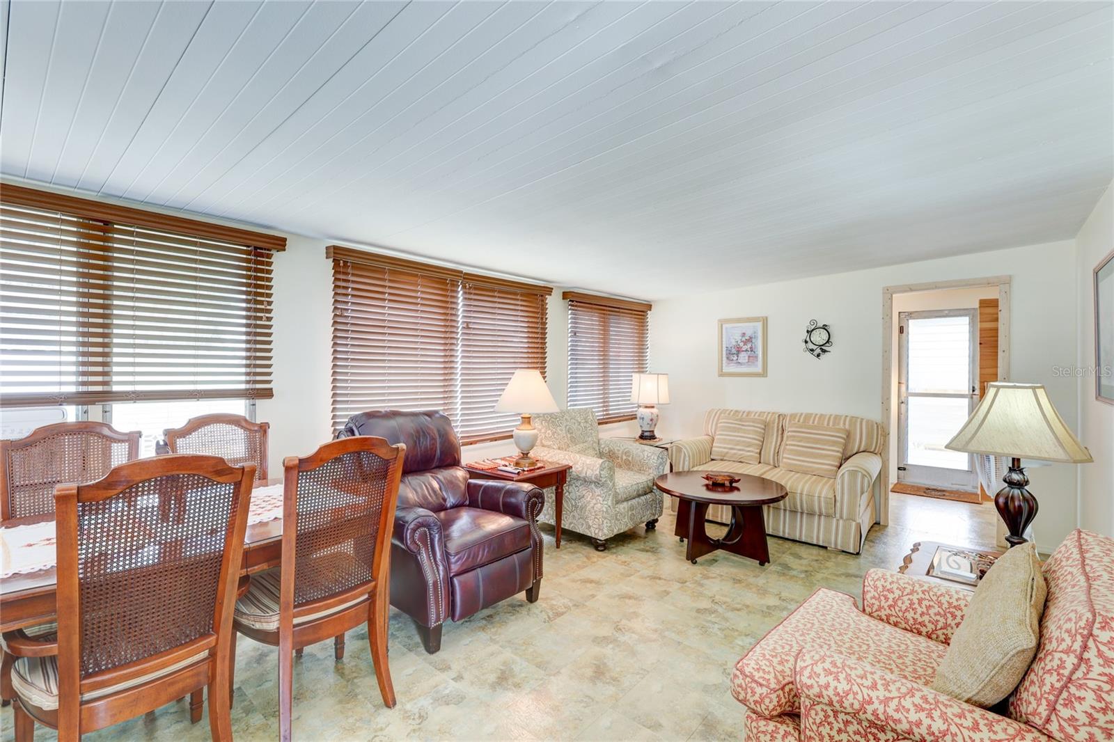 Image 13 of 25 For 604 49th Avenue Drive W
