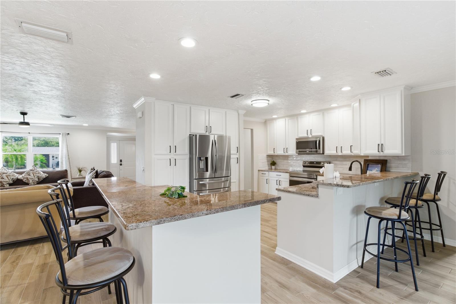 Image 13 of 69 For 4219 2nd Avenue Ne
