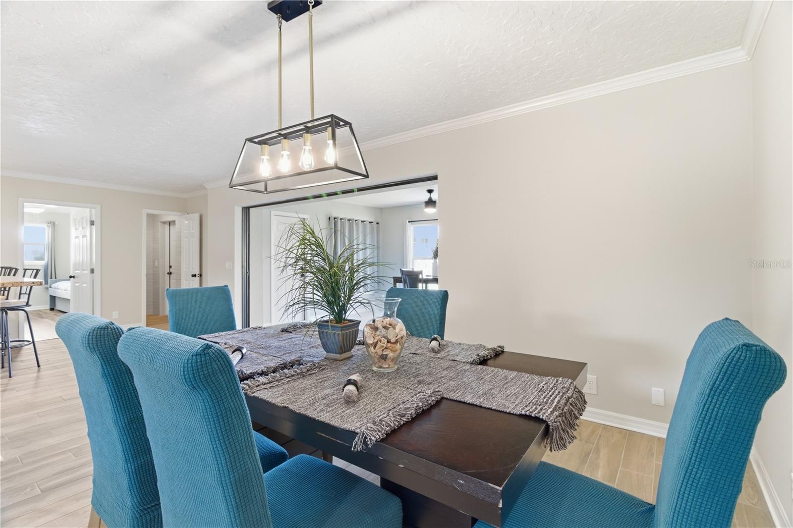 Image 17 of 69 For 4219 2nd Avenue Ne