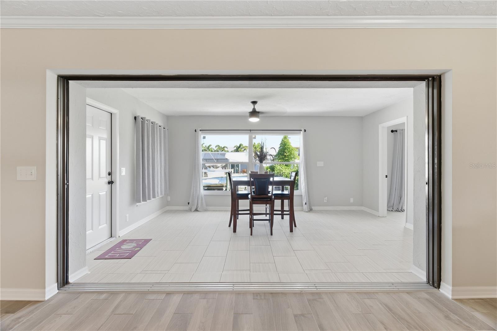 Image 18 of 69 For 4219 2nd Avenue Ne