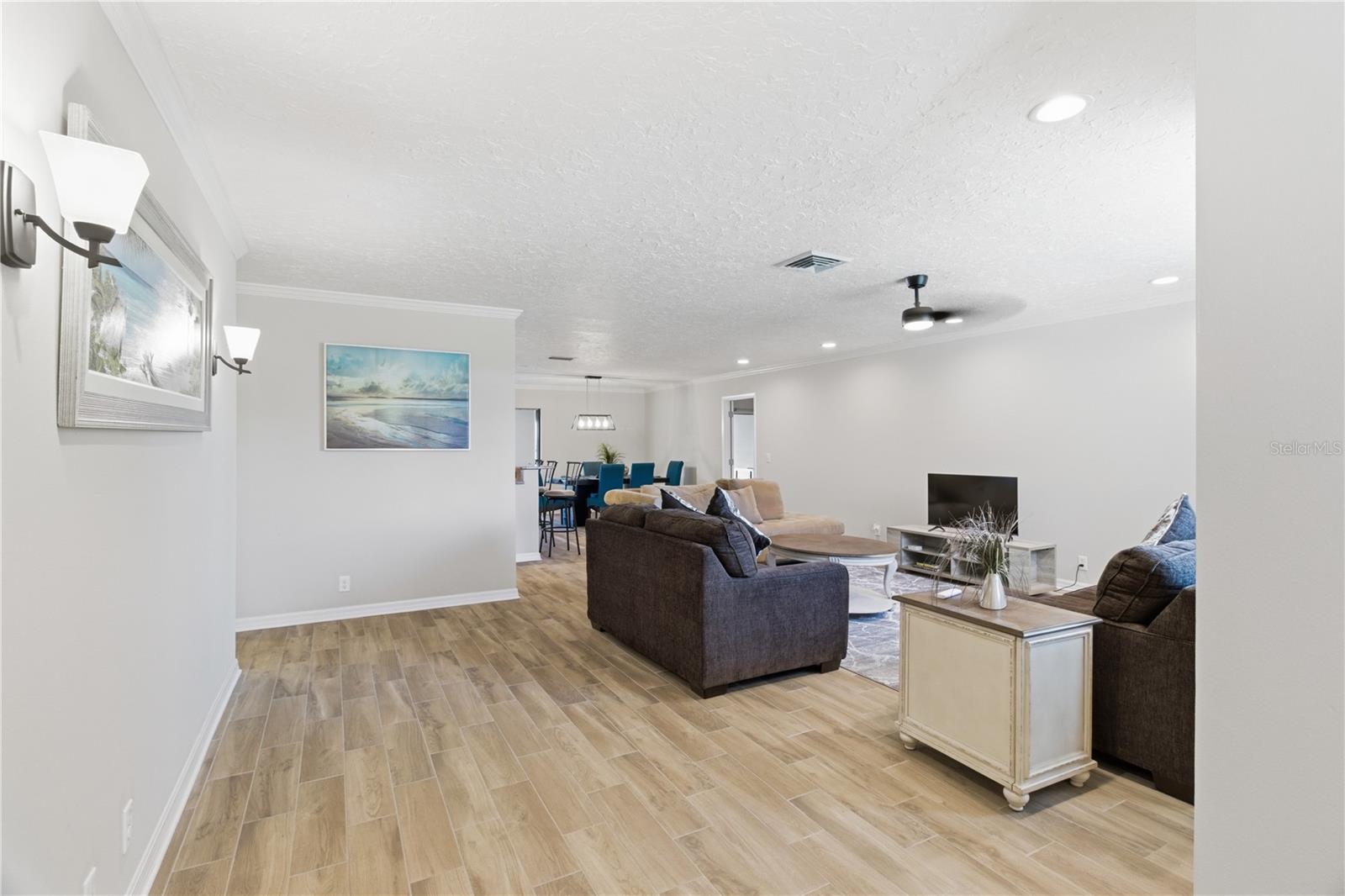 Image 9 of 69 For 4219 2nd Avenue Ne