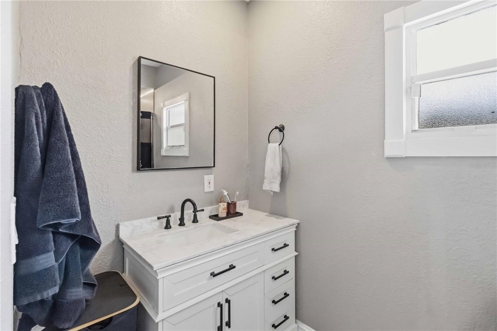 Image 32 of 57 For 28424 Deedra Drive