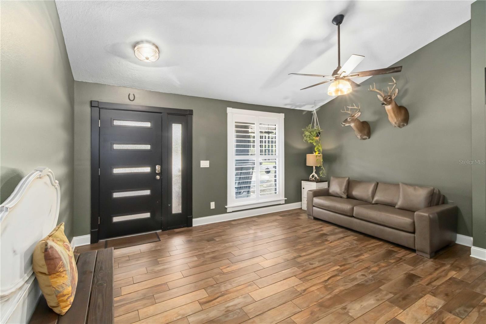 Image 4 of 57 For 28424 Deedra Drive