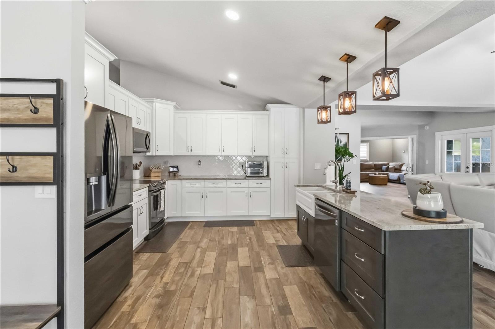 Image 9 of 57 For 28424 Deedra Drive