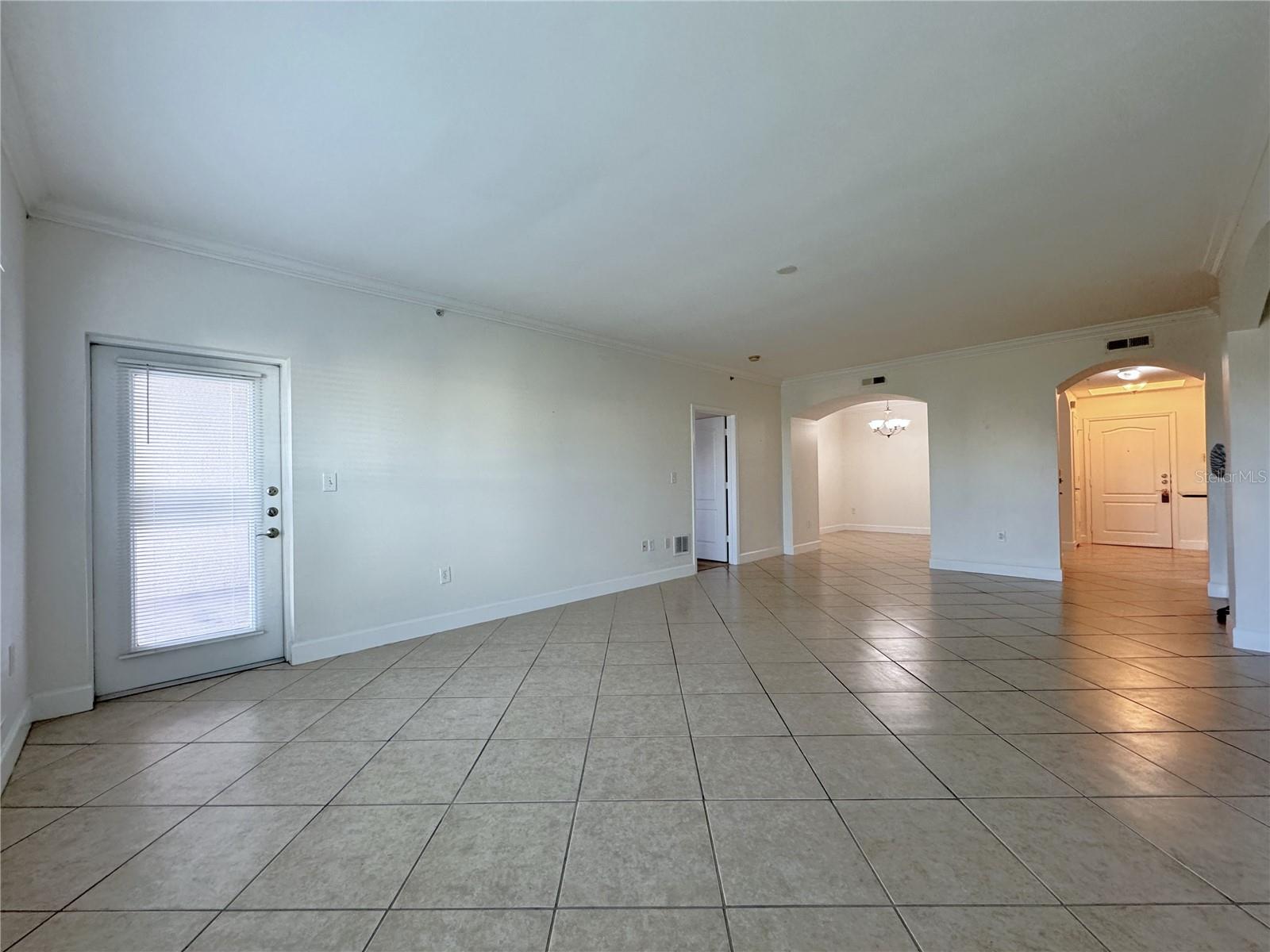 Image 12 of 37 For 808 3rd Avenue W 301