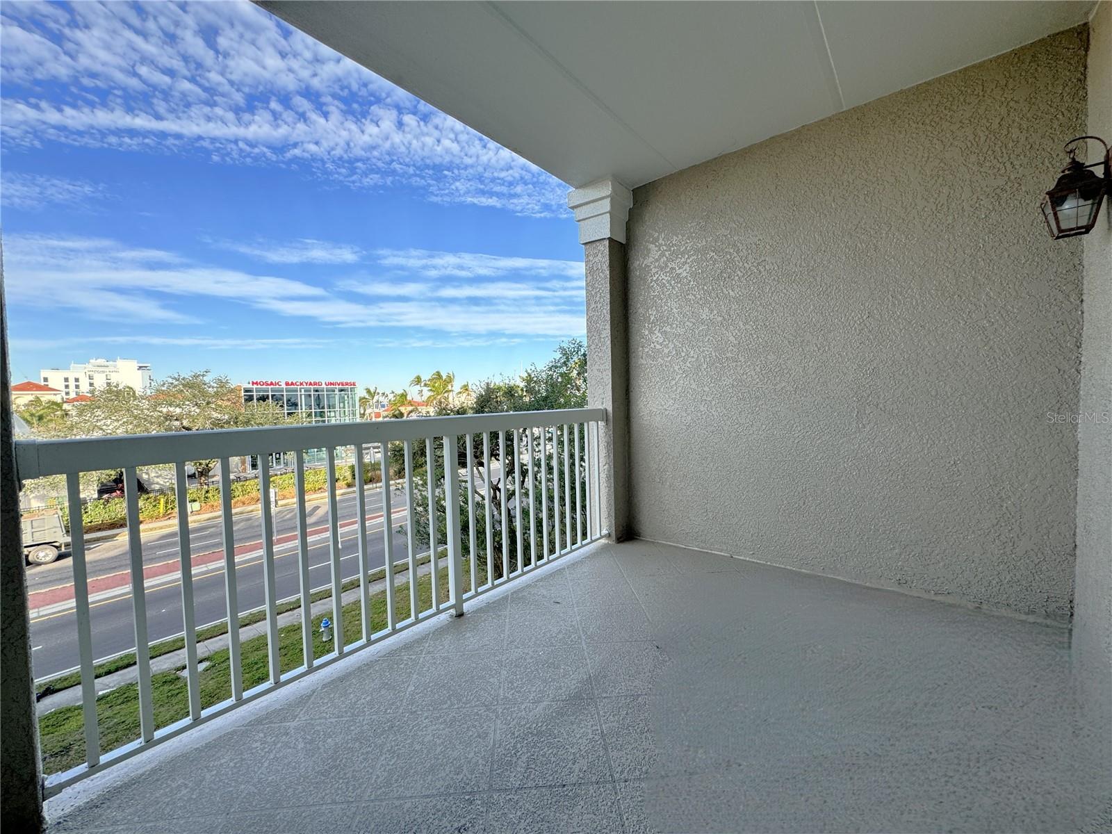 Image 13 of 37 For 808 3rd Avenue W 301