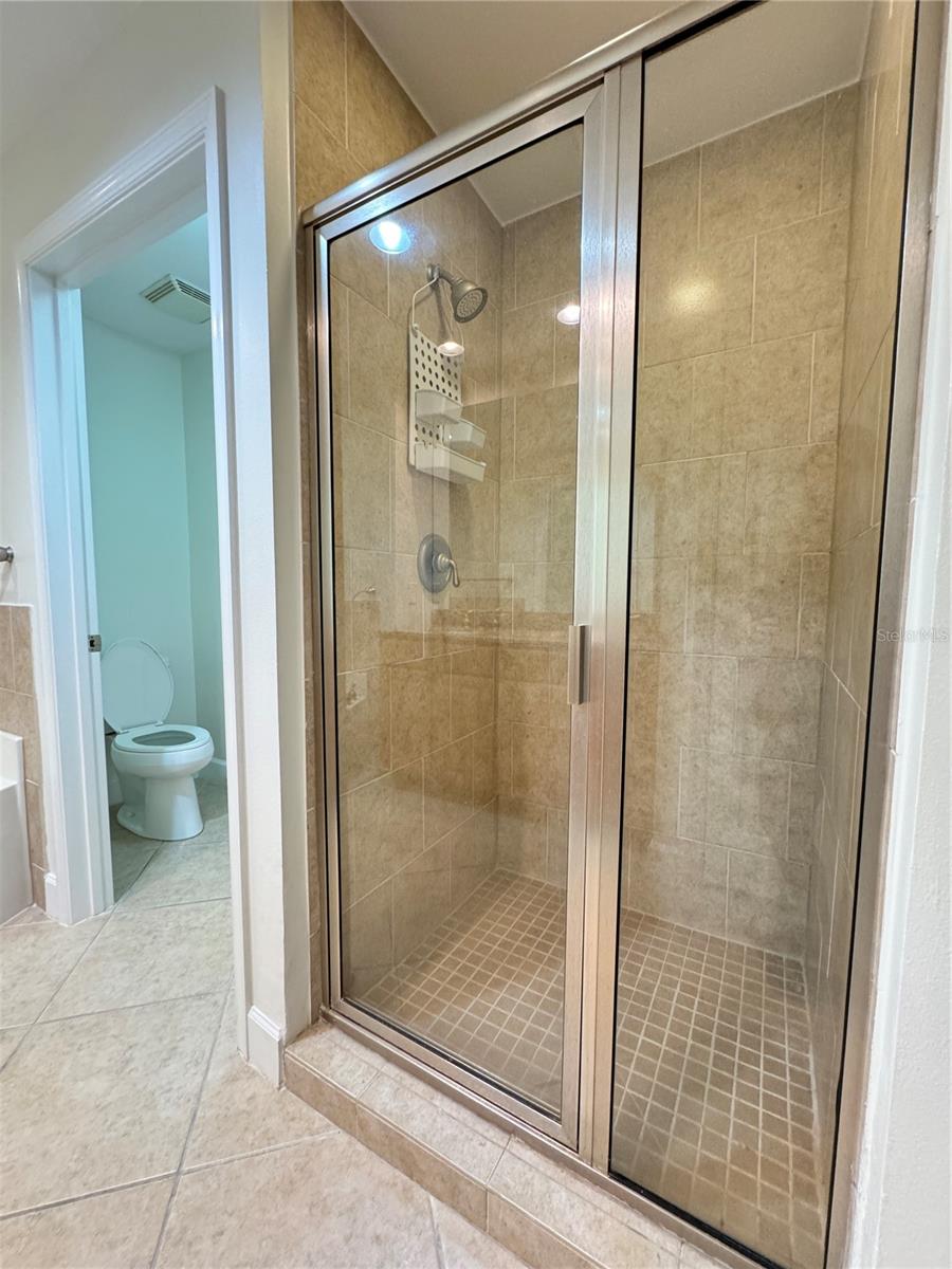 Image 21 of 37 For 808 3rd Avenue W 301