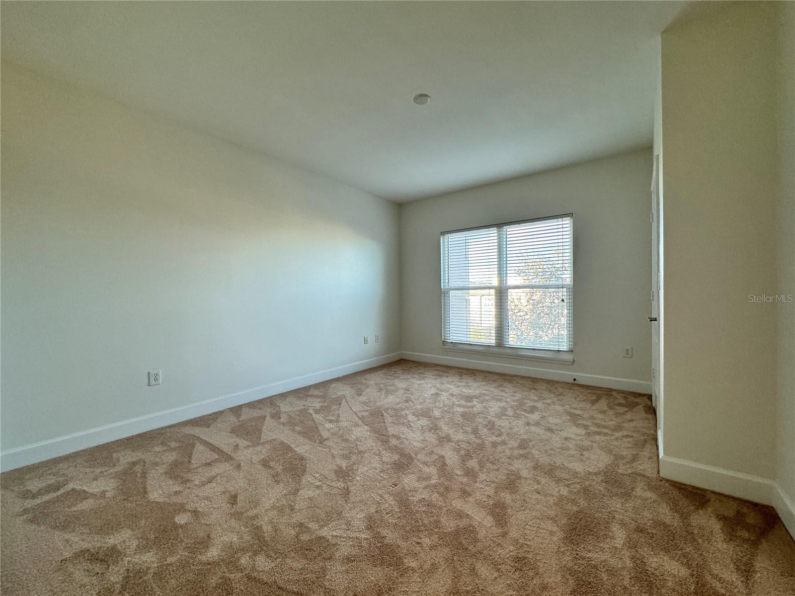 Image 23 of 37 For 808 3rd Avenue W 301