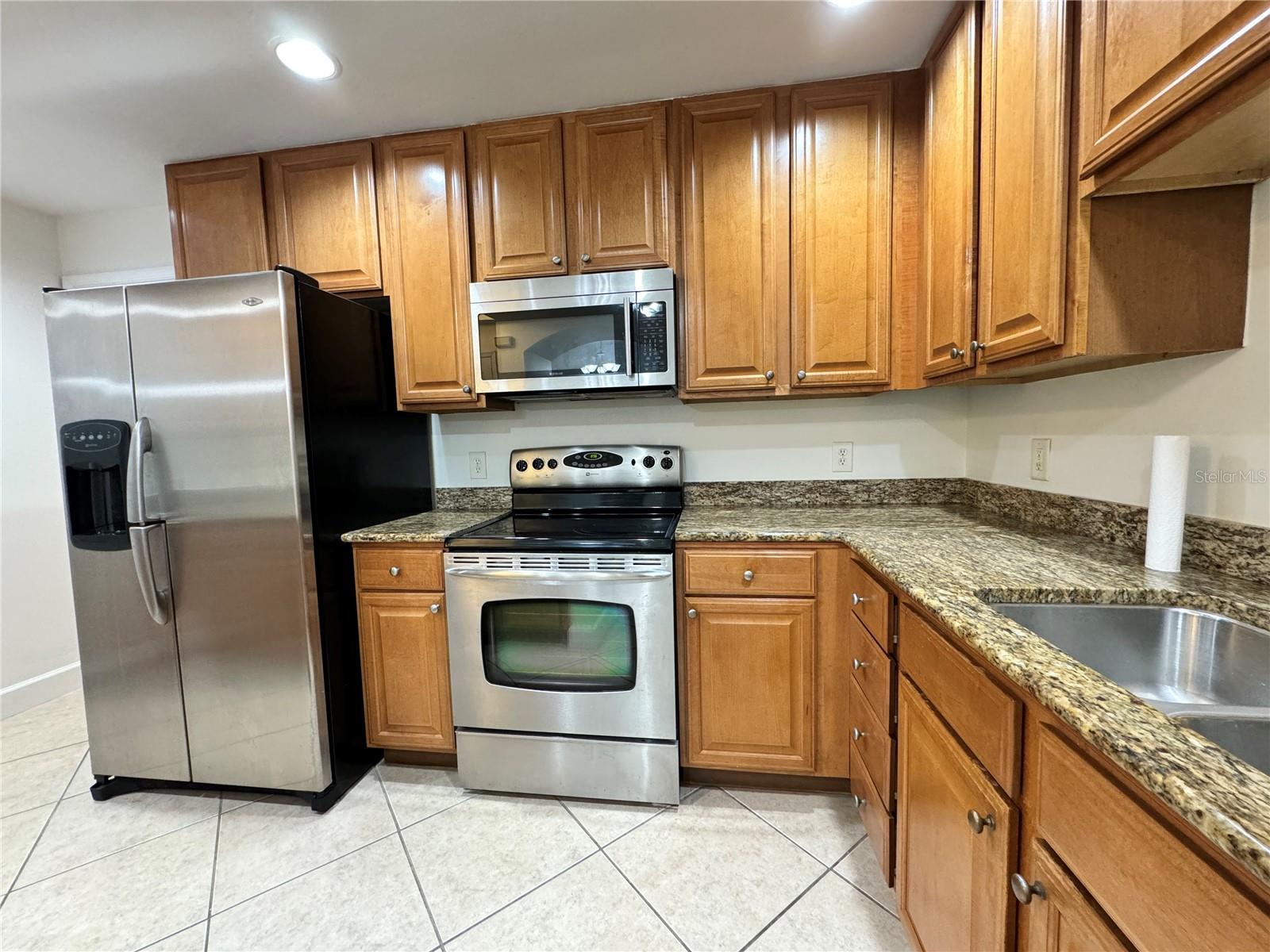 Image 3 of 37 For 808 3rd Avenue W 301