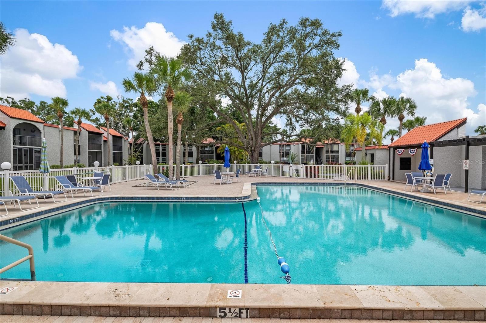 Image 33 of 36 For 3223 Beneva Road 101