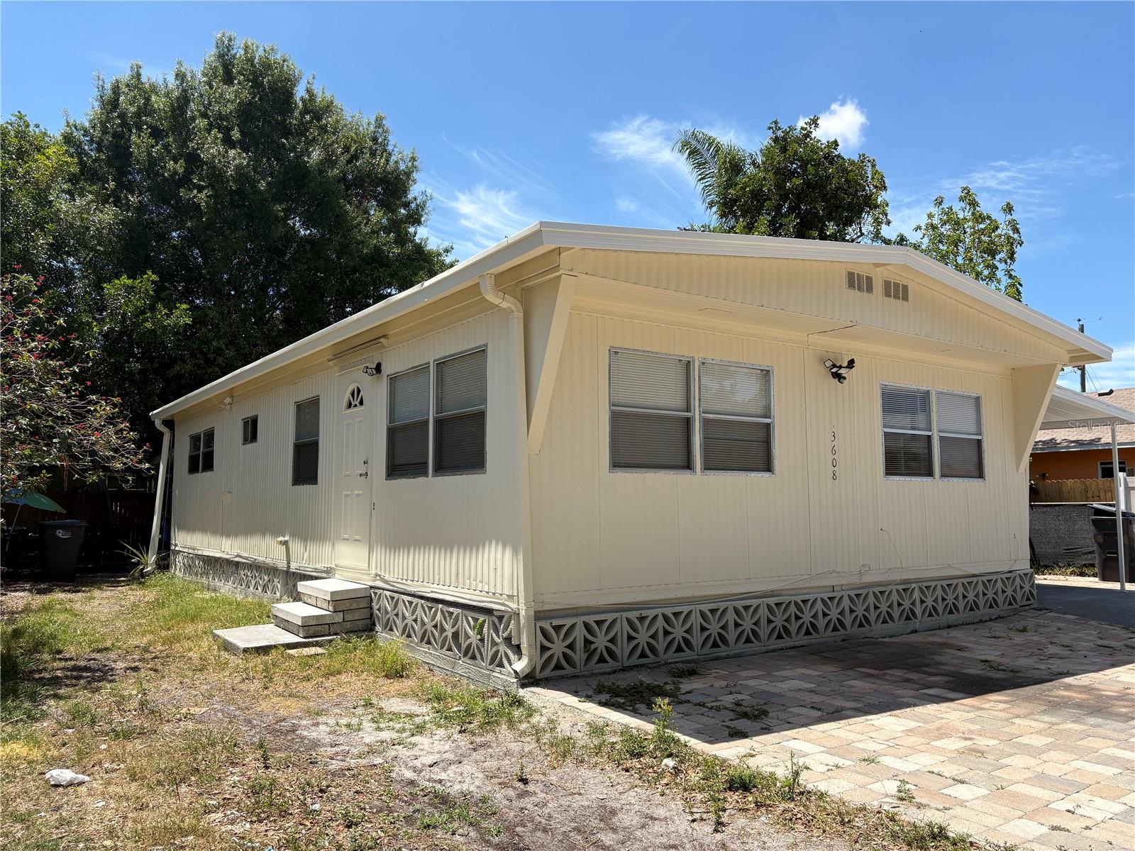 Image 2 of 37 For 3608 16th Street W
