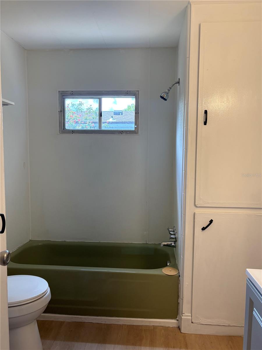 Image 20 of 37 For 3608 16th Street W