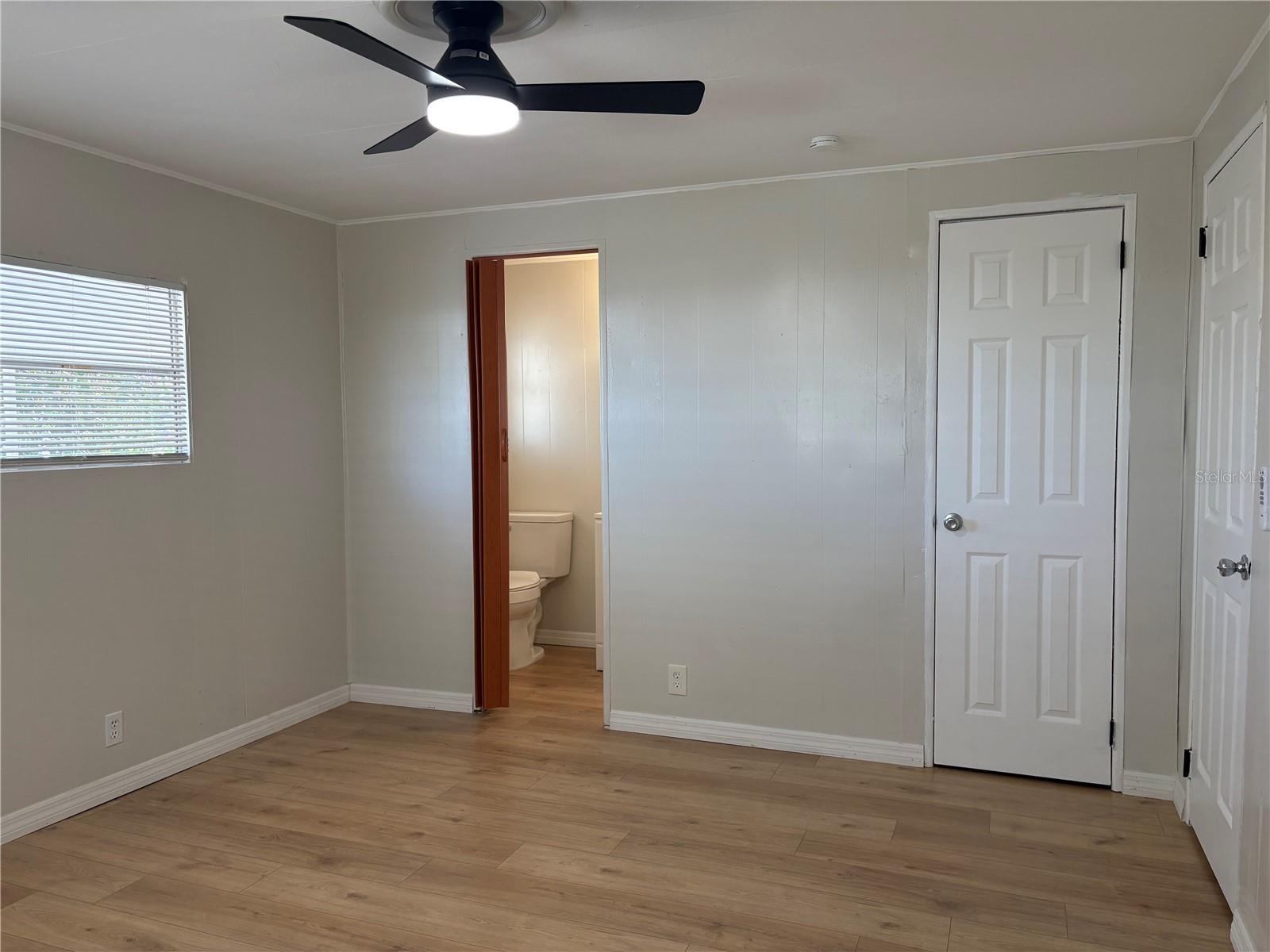 Image 22 of 37 For 3608 16th Street W