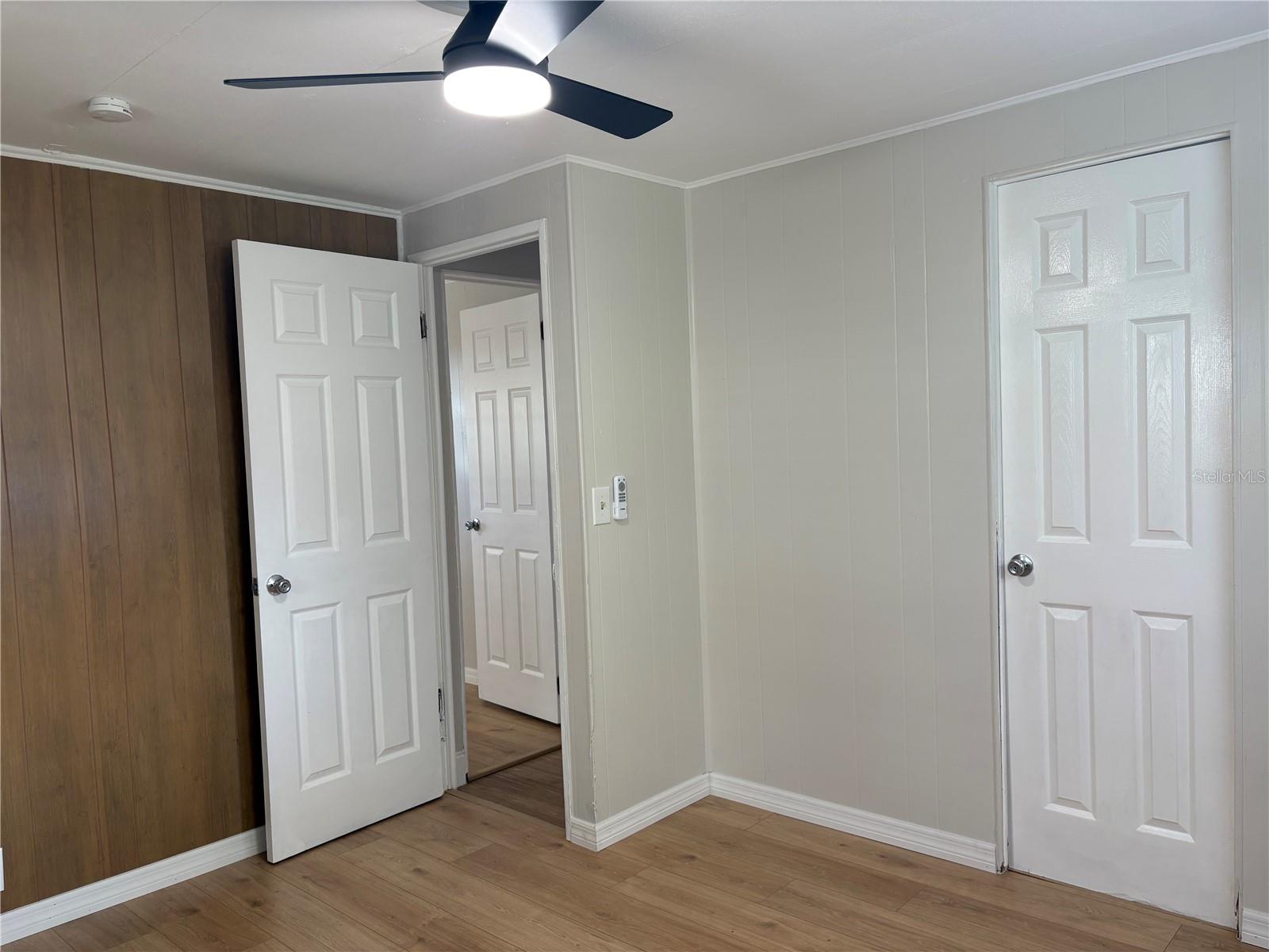 Image 32 of 37 For 3608 16th Street W
